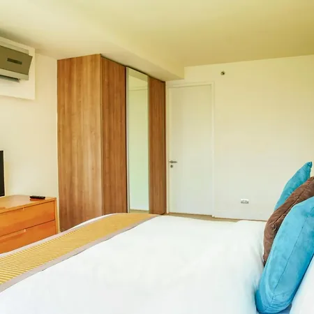 Oakwood Residence Sukhumvit 24 Bangkok Bagian luar foto