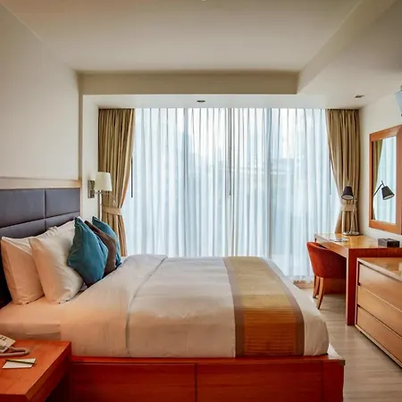 Oakwood Residence Sukhumvit 24 Bangkok Bagian luar foto